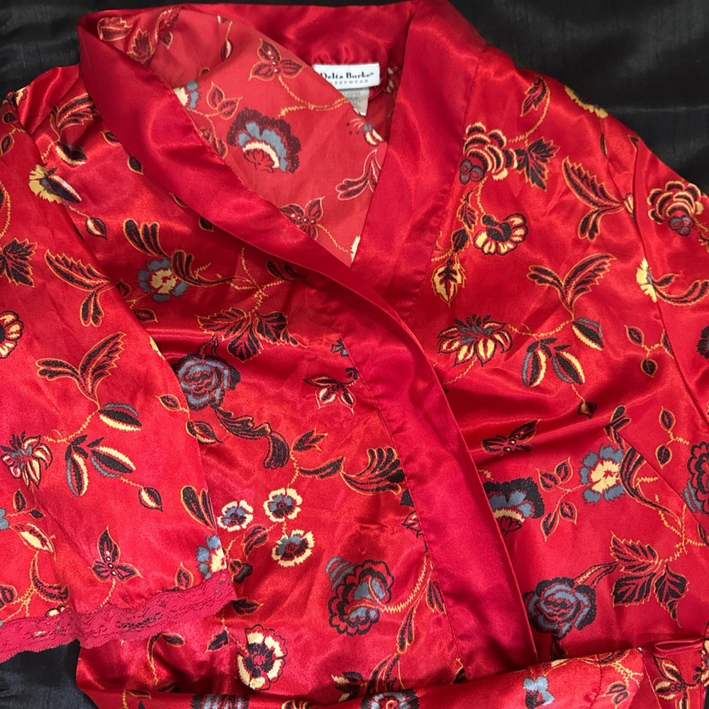 Red Satin Robe - Picture 6 of 6